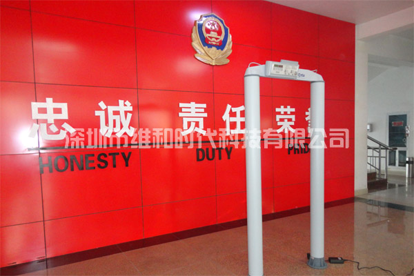 西夏公安局各巡警大隊采用6臺啟亞品牌CLASSIC進(jìn)口安檢門[圖文]