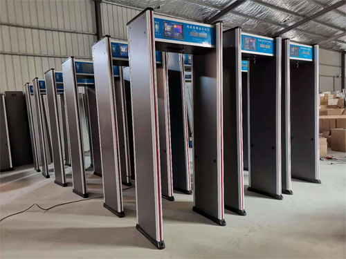 維和時(shí)代熱成像測(cè)溫?cái)z像安檢門(mén)