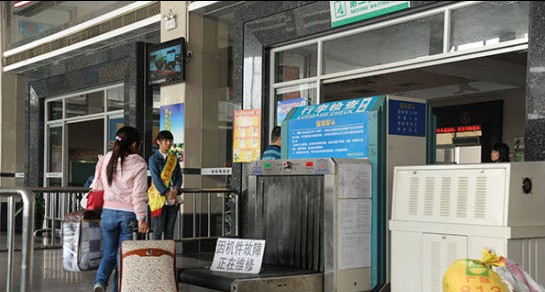 容桂車站安防意識(shí)受爭(zhēng)議  安檢機(jī)老化空置[圖]