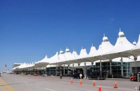 金屬探測門廠家為你解答車站為什么要進行安檢程序？