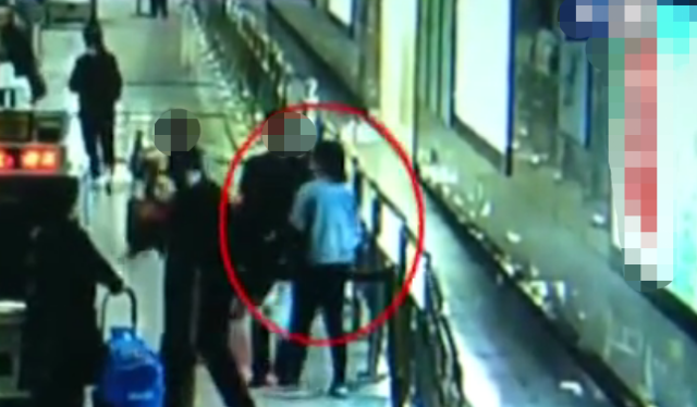 X光機廠家：女子拒絕過地鐵安檢不配合檢查是違法行為！