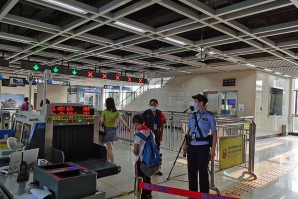 武漢地鐵和火車站裝備測(cè)溫安檢門迎戰(zhàn)開學(xué)季[圖]